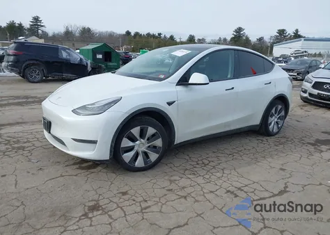 2020 Tesla Model Y Long Range Dual Motor All-Wheel Drive z USA, uszkodzony, nr VIN 5YJYGDEE7LF026353